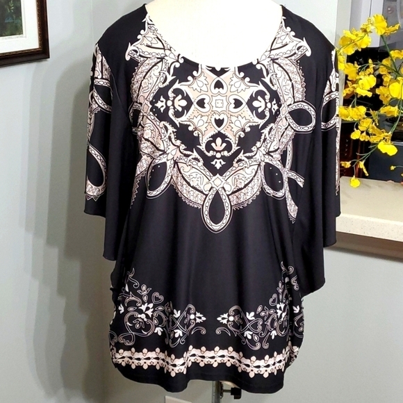 Cleo mature woman's top,‎ wing sleeves,  a little bling. Size XL. Great u… - Picture 1 of 14